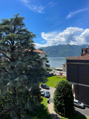 Honey House - vista lago e montagne Luino